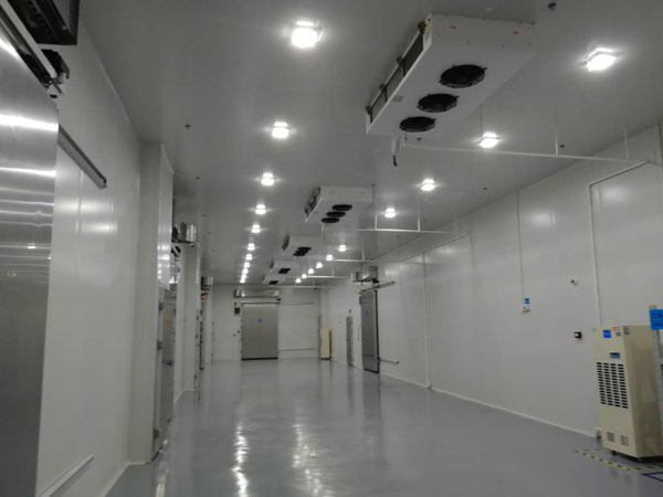 建設(shè)1600m3藥檢所的樣品陰涼庫安裝價格是多少？